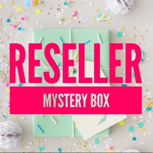 Luxury Mystery Box Large Size🔥🔥🔥 retail $3500 - Picture 1 of 3